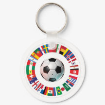 Montado em um chaveiro colorido com tema de Copa d