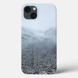 Montanhas Nebulosas de Inverno Estética Minimalist