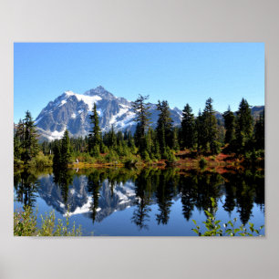 Monte Shuksan em um Poster do Dia do Sol