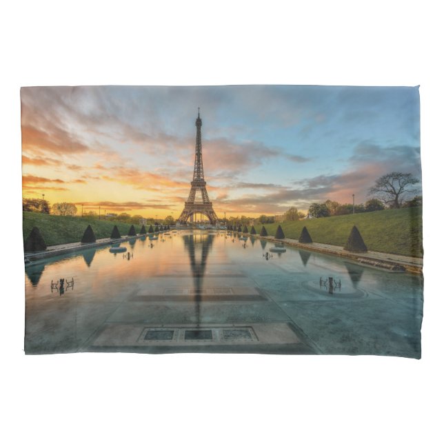 Monuments | Eiffel Tower Sunrise (Frente)