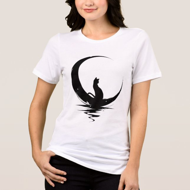 Moon Cat T-Shirt – Witchy Celestial Black Cat Grap (Frente)