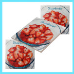 Morangos vermelhos cortados em fatias em cinzas fo<br><div class="desc">Azulejos de cerâmica fotográfica de morangos vermelhos frescos fatiados numa taça contra uma cinza de luz suave com pistas de azul-aqua brilhante são ideais para qualquer decoração de cozinha do país. Esta imagem é uma fotografia original de fruta e bagas por JLW_PHOTOGRAPHY.</div>