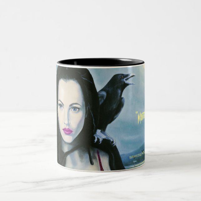 Morrigan e caneca do corvo (Centro)