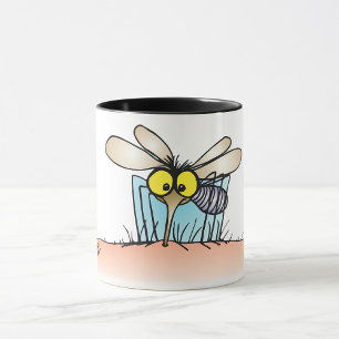 Mosquito que morde uma caneca do braço