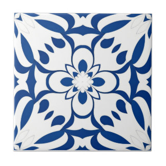 Motif bleu sur fond blanc