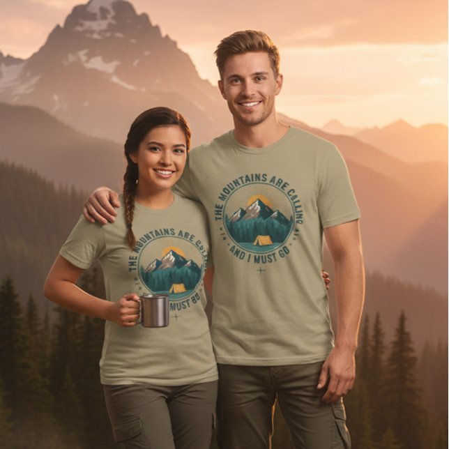 Mountains Are Calling Hiking Camping T-Shirt (Criador carregado)