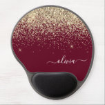 Mouse Pad De Gel Glam Monograma da Rapariga Glitter Dourada da Borg<br><div class="desc">Nome do Monograma e do Mousepad Inicial (Pad do Mouse) do Sparkle Dourado e Borgonha. Isto faz o doce e perfeito aniversário de 16 anos,  casamento,  chá de panela,  aniversário,  chá de fraldas ou festa de solteira presente para alguém que ama luxo de luxo e estilos quíticos.</div>