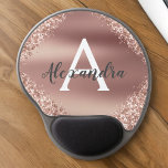 Mouse Pad De Gel Nome do Mousepad do Monograma do Sparkle Dourado r<br><div class="desc">Rosa Dourado Sparkle Faux Glitter Ombre Folha Metálica Nome Monograma Mousepad. Este teclado do mouse pode ser personalizado para incluir seu primeiro nome. Entre em contato com o designer para obter itens correspondentes personalizados.</div>