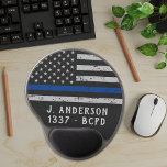 Mouse Pad De Gel Policial Personalizado da Linha Azul Vintage Thin<br><div class="desc">Apresentando nossa coleção de Fornecimentos de Policiais, projetada especificamente para polícias e departamentos de todo o país. Nós orgulhosamente carregar uma variedade de itens, adornados com a bandeira azul fina e a bandeira americana, para mostrar sua dedicação a servir e proteger sua comunidade. Nossos produtos inspirados em vintage, feitos com...</div>