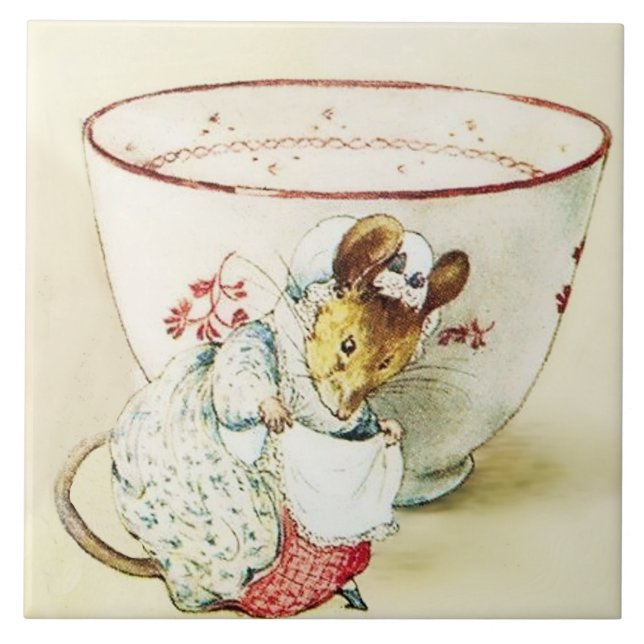 "Mouse Seamstress and Teacup" por Beatrix Potter (Frente)