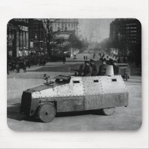 Mousepad 27 de março de 1917: O esquadrão do veículo