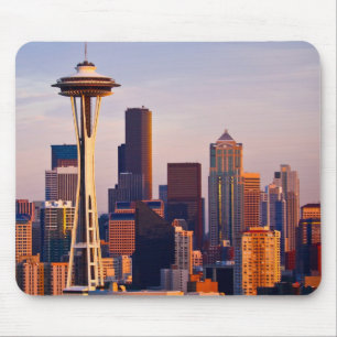 Mousepad A agulha do espaço é uma torre no crepúsculo em