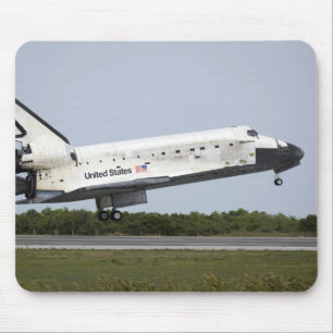 Mousepad A descoberta do vaivém espacial aproxima a