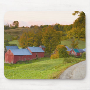 Mousepad A Fazenda Jenne em Woodstock, Vermont. Outono.