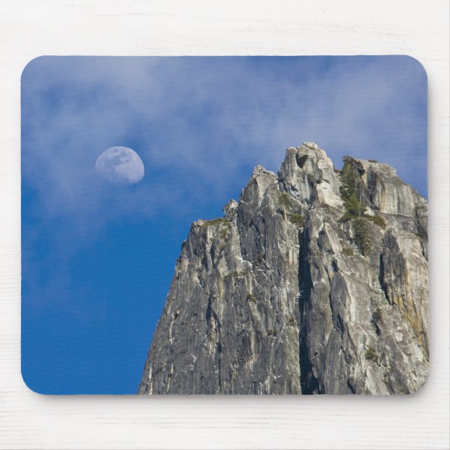 Mousepad A lua nasce e brilha através das nuvens (Frente)