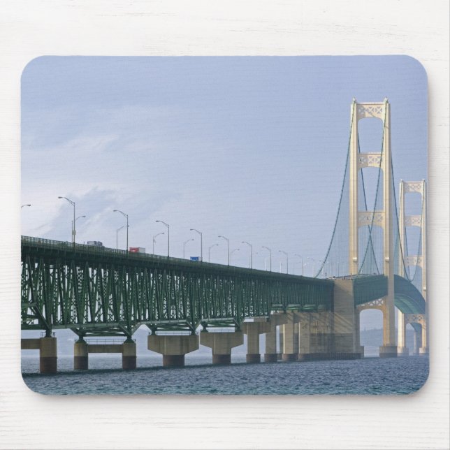 Mousepad A Ponte Mackinac atravessando os Estreitos de 2 (Frente)