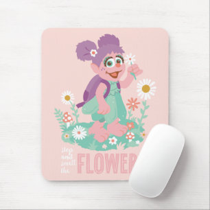 Mousepad Abby Cadabby   Parem e cheirarem as flores
