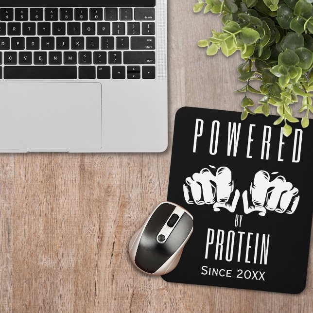 Mousepad Acionado Por Na moda de Proteína Preto (Powered By Protein Mouse Pad with the date you began your Carnivore journey.)
