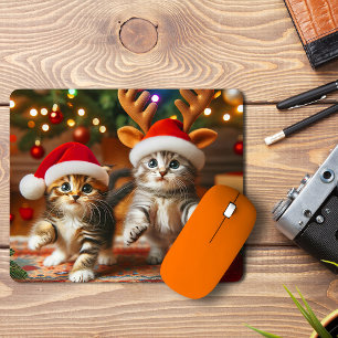 Mousepad Adoráveis gatinhos com Papai Noel e chapéus de ren