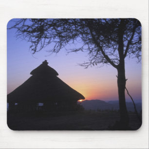 Mousepad África, Etiópia, região do rio Omo, Pôr do sol sob