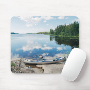 Mousepad Água   Canoa em lago em Suecia