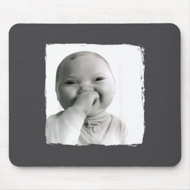 Mousepad Ai Baby Giggling Holding Back Laugh Funny Viral Ge (Frente)