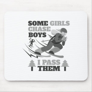 Mousepad Algumas Garotas Caçam Garotos Eu As Beijo Camisa E
