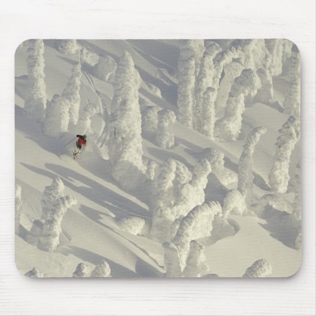 Mousepad Alpino Skier em espessos fantasmas de neve no Big (Frente)