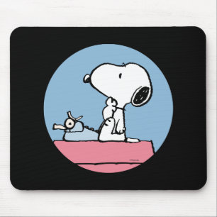 Mousepad Amendoins Esnoopia na máquina de escrever
