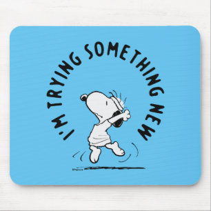 Mousepad Amendoins Snoopy Tentando Algo Novo