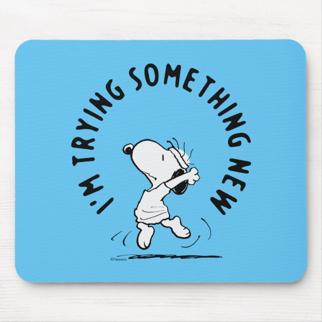 Mousepad Amendoins | Snoopy Tentando Algo Novo (Frente)