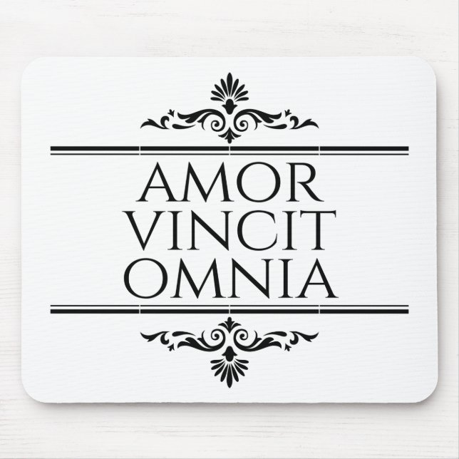 Mousepad Amor Vincit Omnia Conquista Todas as Frases Latina (Frente)