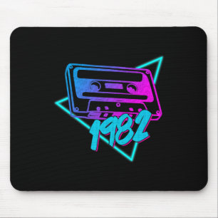 Mousepad anos 80 de Figuras de 1982 em Fita Cette Music Hal