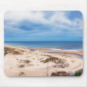 Mousepad Areia branca perto do mar Báltico, na Letónia