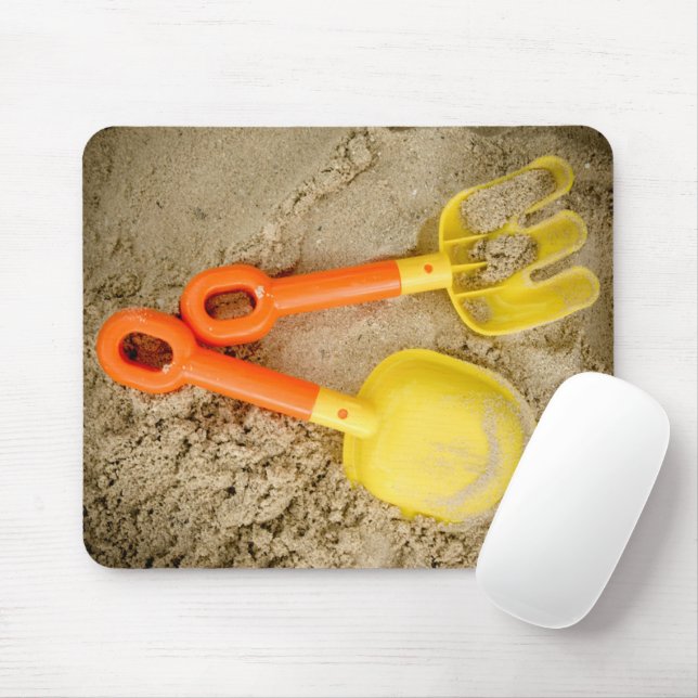 Mousepad Arte de Praia de Brinquedos de Areia Amarelos e La (Com mouse)
