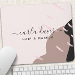 Mousepad Artista de Makeup Chic Elegante Abstrato moderno<br><div class="desc">Mouse Artista de Maquiagem Chic-Makeup Moderno Abstrato Elegante. Este design apresenta elementos de abstrato preto,  empoeirado e rosa cor-de-rosa com um estilo de letra de script de assinatura. Perfeito para maquiadores,  estilistas,  donos de salões,  cosmetólogos e muito mais!</div>