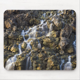 Mousepad As quedas da salmoura da rocha vulcânica deixam