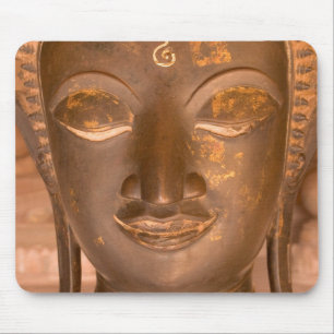 Mousepad Ásia, Laos, Vientiane, Escultura em bronze no Wat