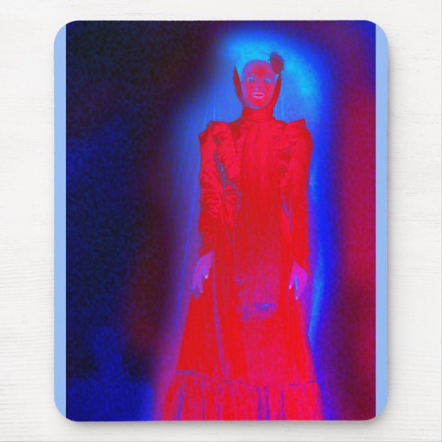 Mousepad Assustadora-fantasma na arte vermelha (Frente)