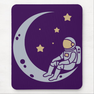 Mousepad Astronauta na Design da Lua Crescente