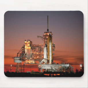 Mousepad Atlântida, nave espacial Red Shuttle, em lançament