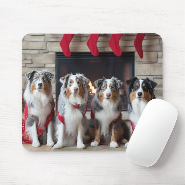 Mousepad Australian Shepherd Perto da Lareira Natal (Com mouse)