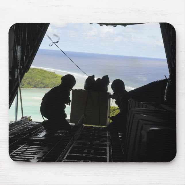 Mousepad Aviões empurram uma palete de mercadorias doadas (Frente)