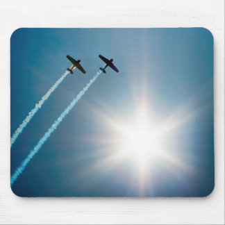 Mousepad Aviões voando no céu azul com o sol.