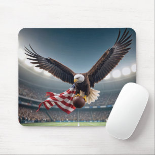 Mousepad Bald Eagle Voando Com Futebol E Bandeira