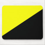 Mousepad Bandeira Anarcho-Capitalista<br><div class="desc">Esta design apresenta a bandeira do anarquocapitalismo, que é uma filosofia política e uma teoria econômica que advoga a eliminação de estados centralizados enquanto apoia mercados livres, propriedade privada e uma interpretação libertária de direito da autopropriedade. Os anarquo-capitalistas acreditam que a sociedade tende a autorregular-se contratualmente através da participação no...</div>