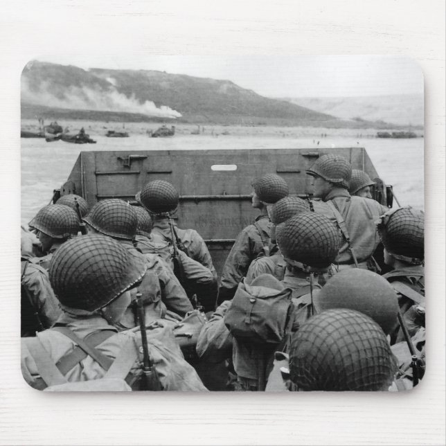 Mousepad Barca de descarregamento de LCVP que aproxima a (Frente)