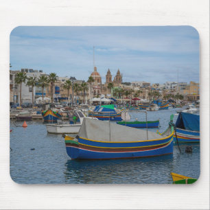 Mousepad Barcos de pesca tradicionais coloridos em Malta