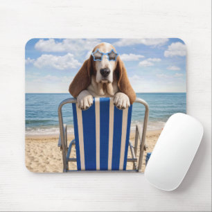 Mousepad Basset Hound na Cadeira de Praia