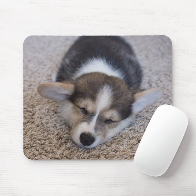 Mousepad Bebês Mais Pobres | Corgi Puppy em Shag Rug (Com mouse)